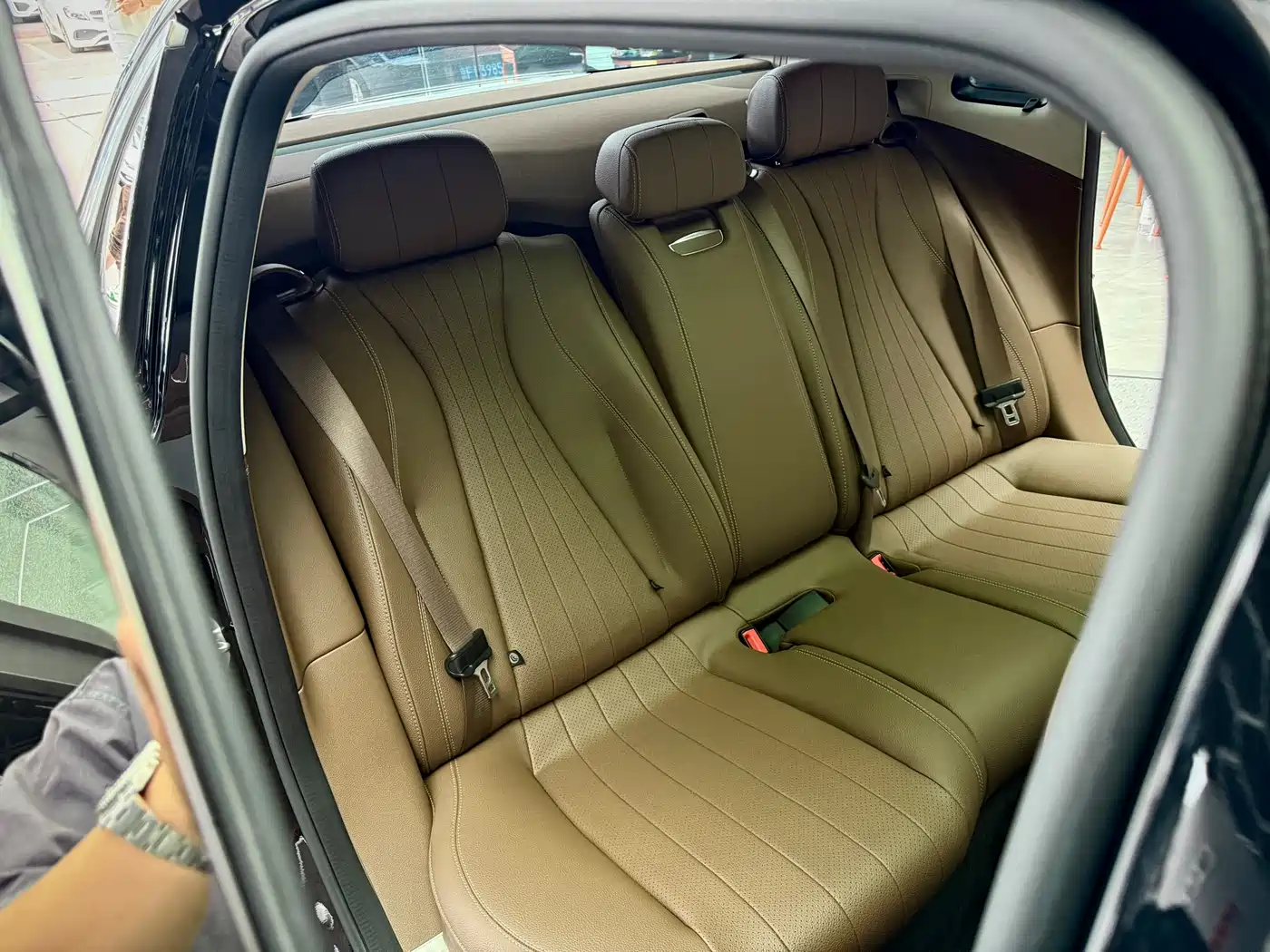 Mercedes-Benz E-Class 2023 E 300 L Luxury фото 14