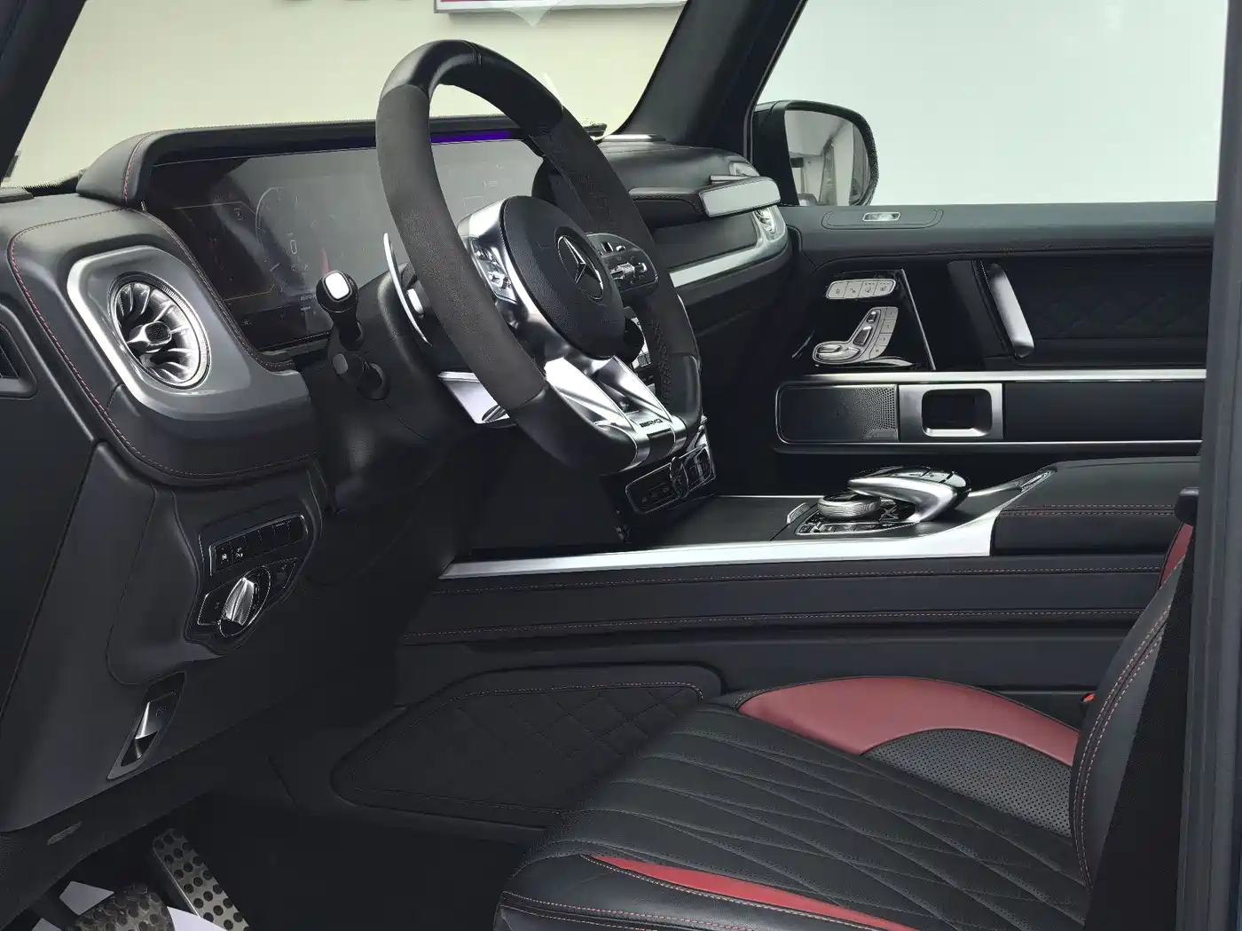 Mercedes-Benz G-Class AMG 2022 AMG G 63 фото 2