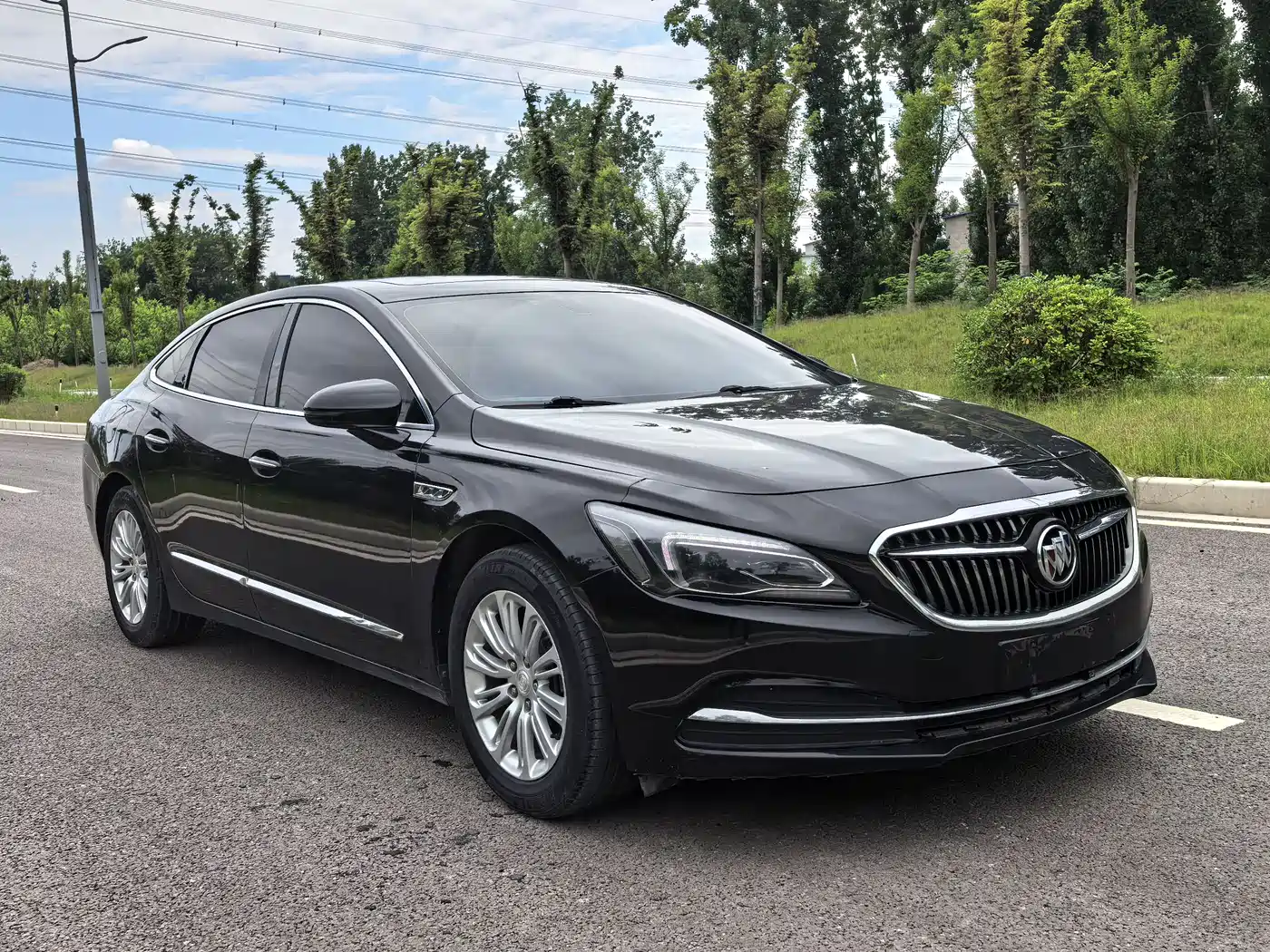 Buick LaCrosse 2018 Model 20T Elite Edition фото 2