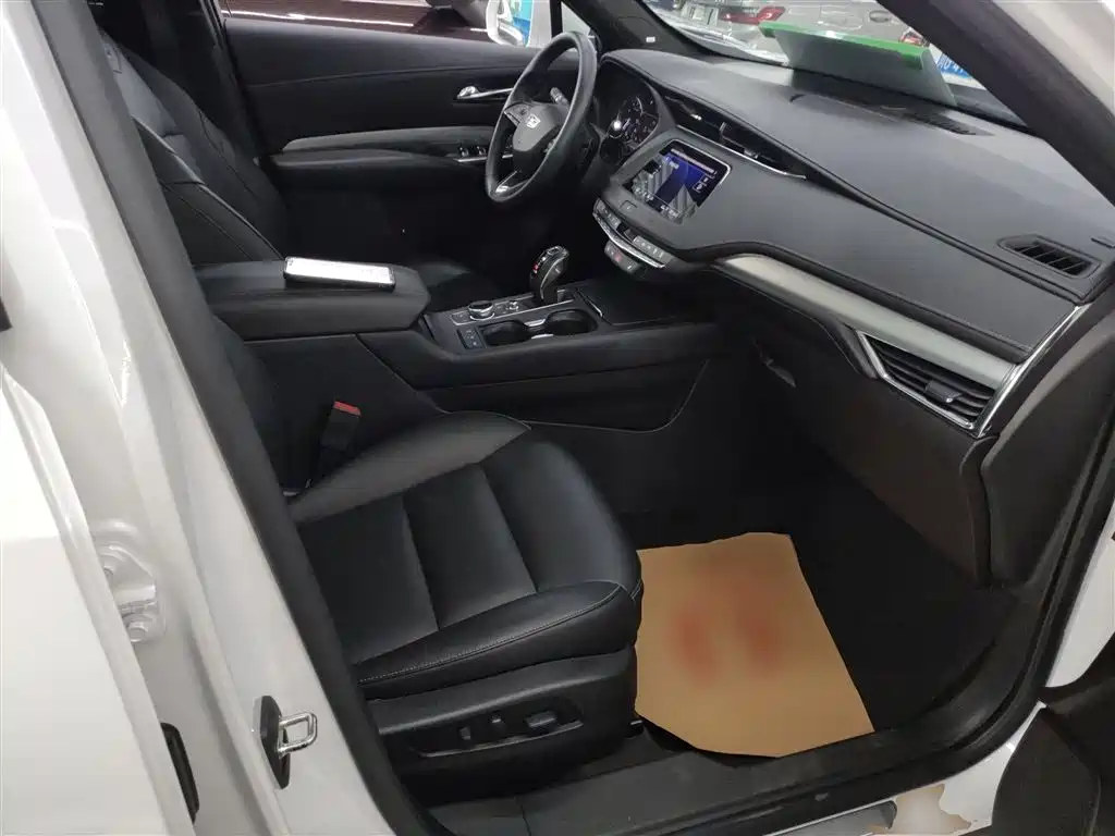 Cadillac XT4 2018 28T FWD Leading Edition фото 25