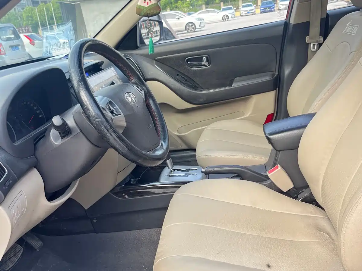 Hyundai Elantra 2011 1.6L Automatic Luxury фото 13