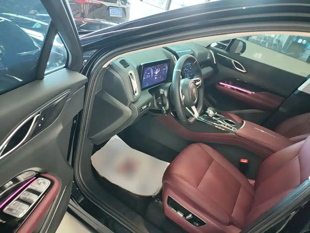 Hongqi HS3 PHEV 2025 2025 PHEV 117km Power PLUS Edition