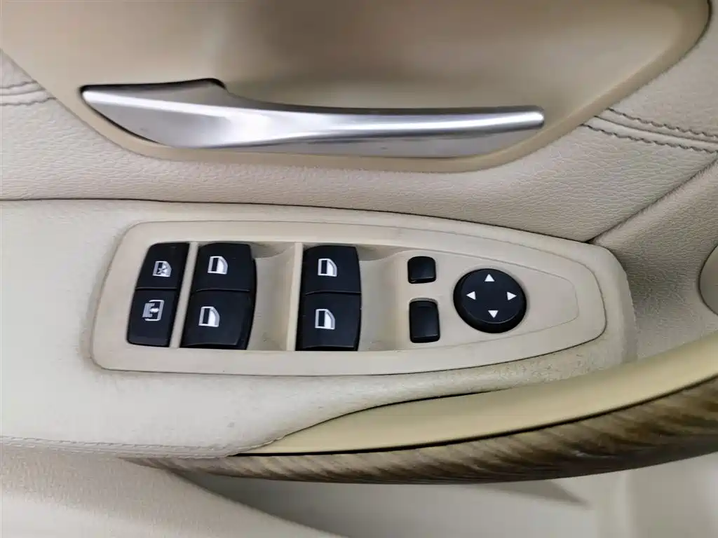 BMW 3 Series 2013 Facelift 320Li Style Design Package фото 9