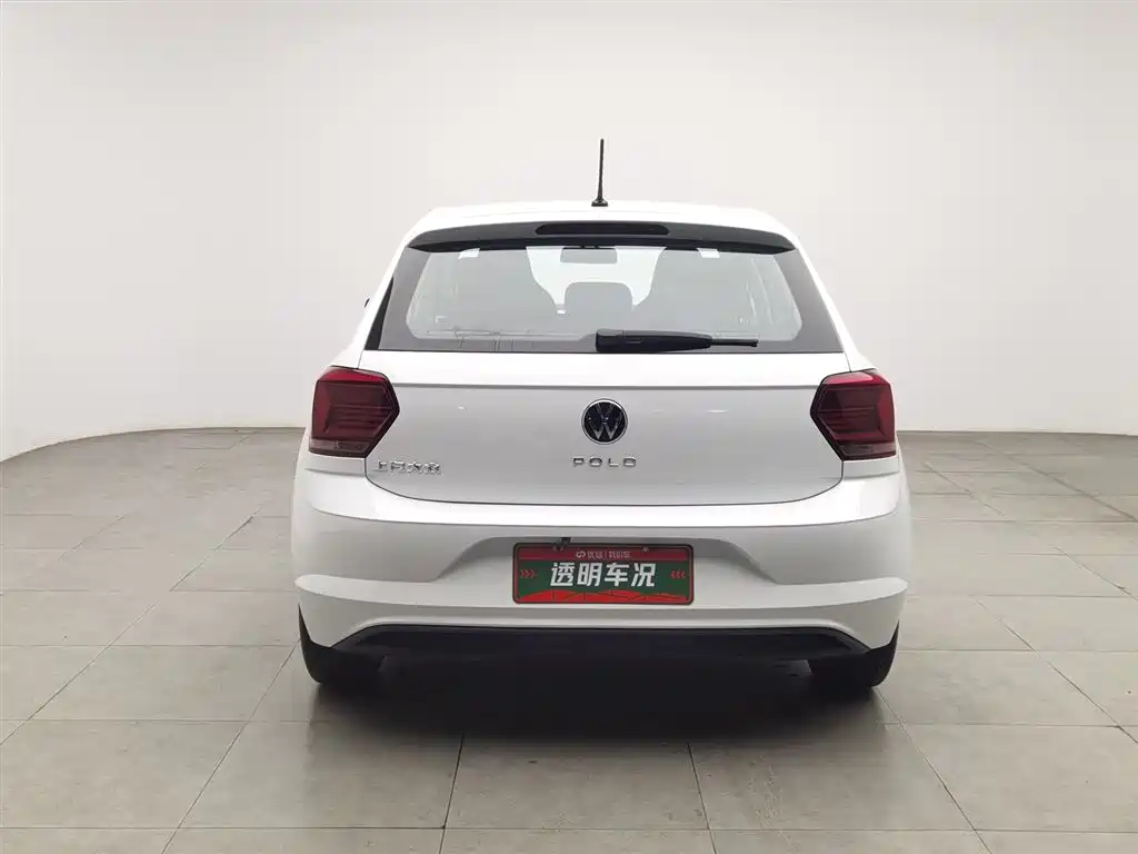 Volkswagen Polo 2023 Facelift Plus 1.5L Auto Joyful Living Edition фото 4