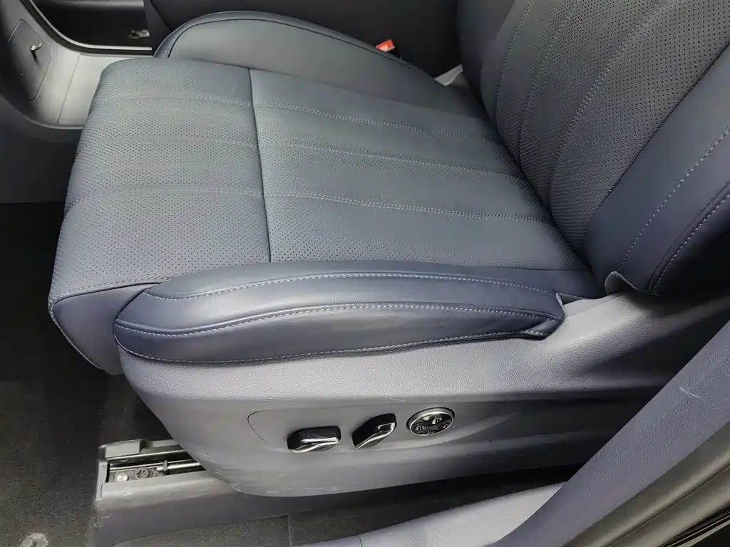Voyah Auto Voyah Dreamer 2026 PHEV Qiankun Pro фото 9