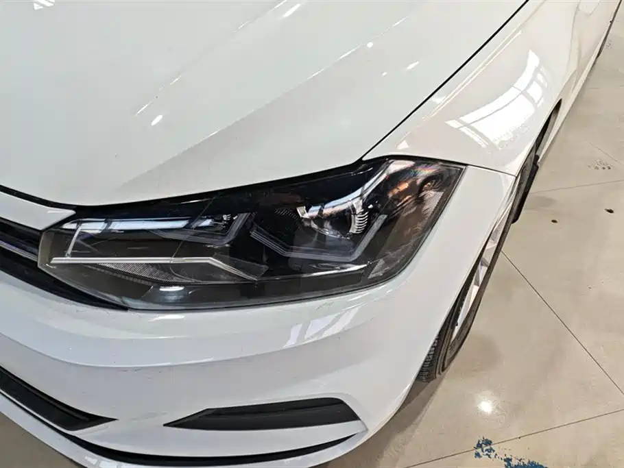 Volkswagen Polo 2021 Plus 1.5L Automatic Panorama Enjoyment Edition фото 5