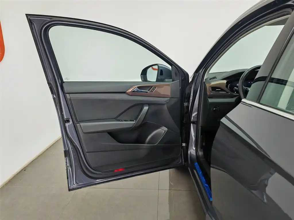 Volkswagen Tharu 2019 Model 330TSI 4WD Flagship Edition China VI фото 8