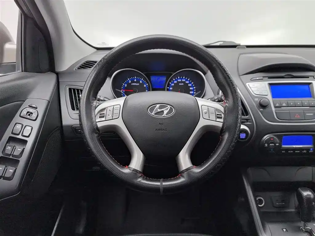 Hyundai Beijing Hyundai ix35 2013 2.0L Automatic 2WD Smart GLS China V фото 11