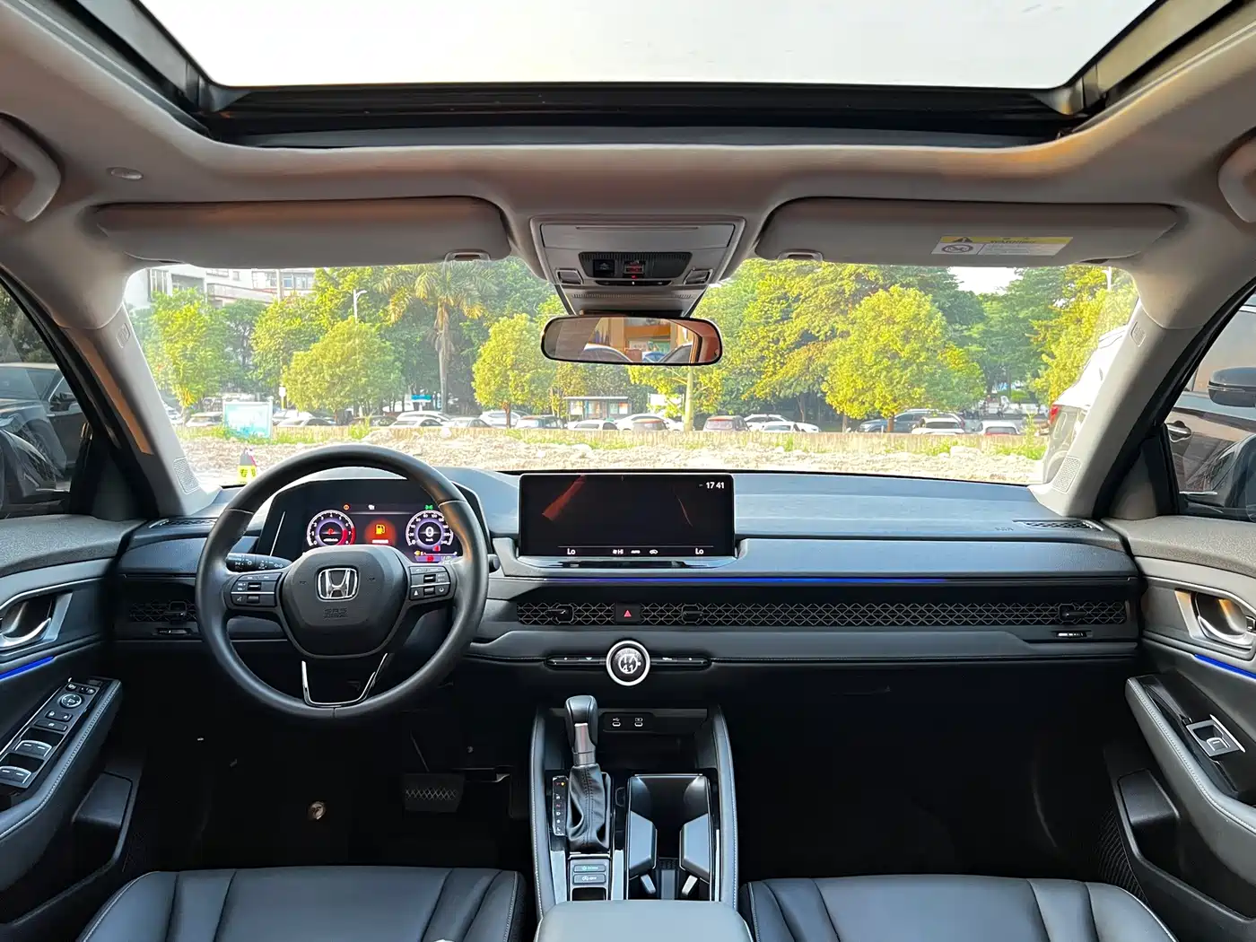Фото 6 - Honda Accord