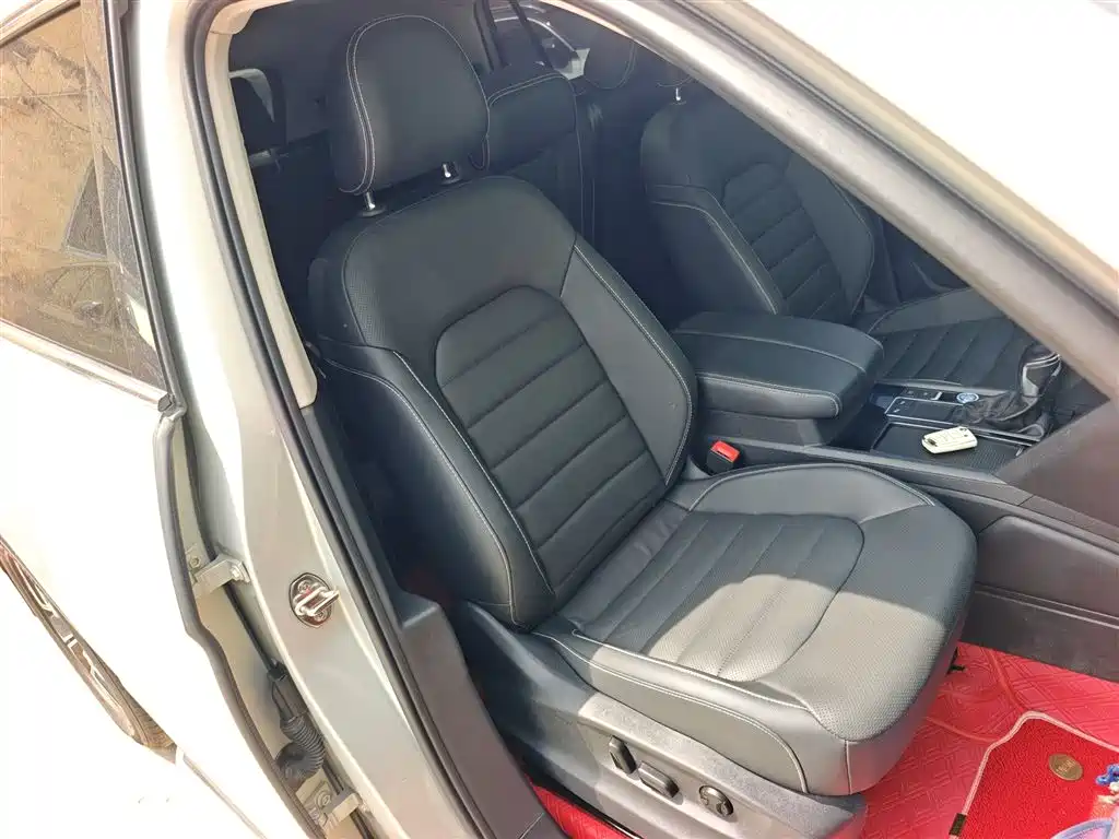 Volkswagen Teramont 2020 Facelift 330TSI 2WD Luxury фото 25