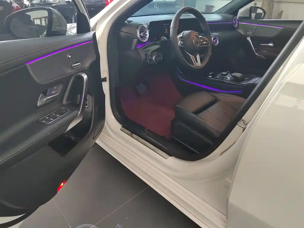 Mercedes-Benz A-Class 2022 Facelift A 180 L Sport Sedan фото 12