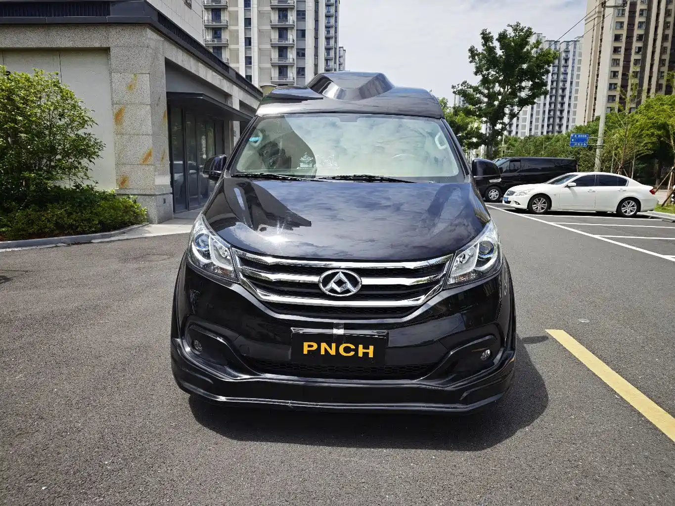 SAIC Maxus Maxus G10 2016 2014 Model Year 2.0T Auto Executive