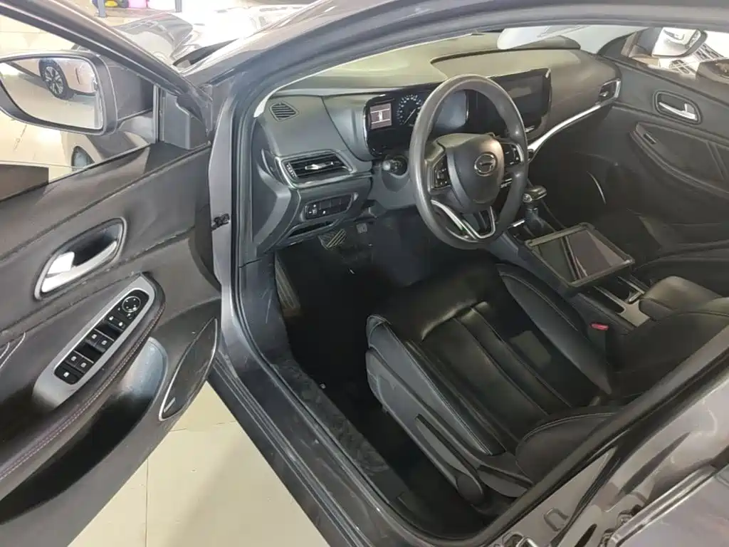 GAC Trumpchi Trumpchi GA4 2022 2021 PLUS 235T Automatic Premium Edition