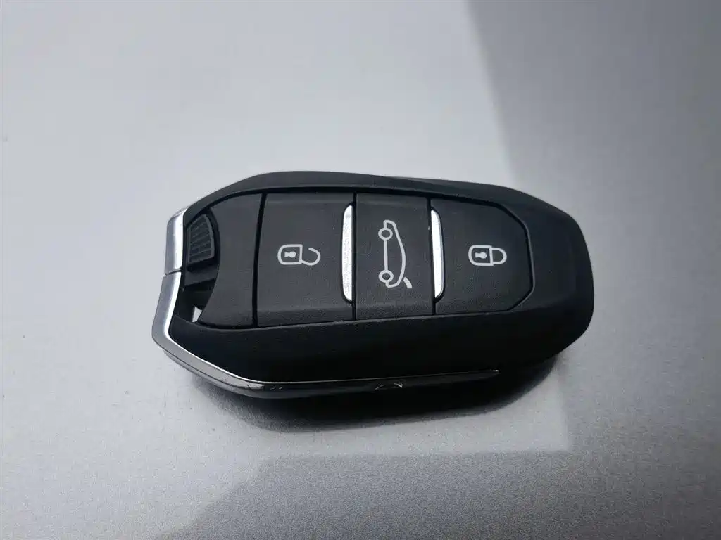 Peugeot 508 2022 508L 400THP PureTech Driving Control Edition фото 19