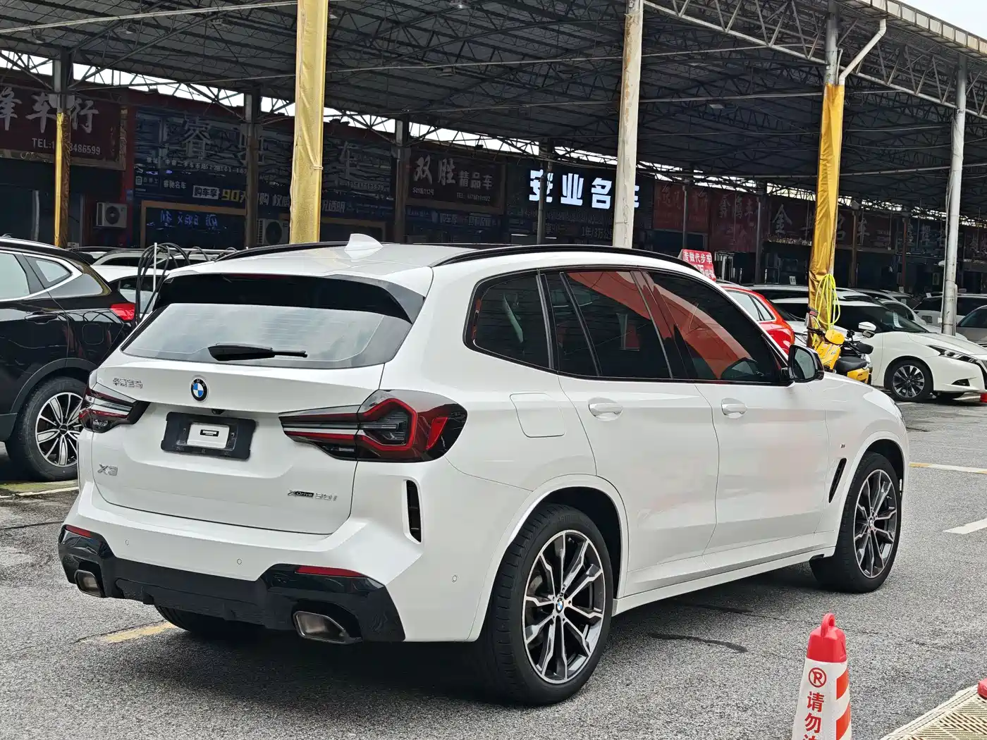 BMW X3 2023 xDrive30i Leading M Night Package фото 9