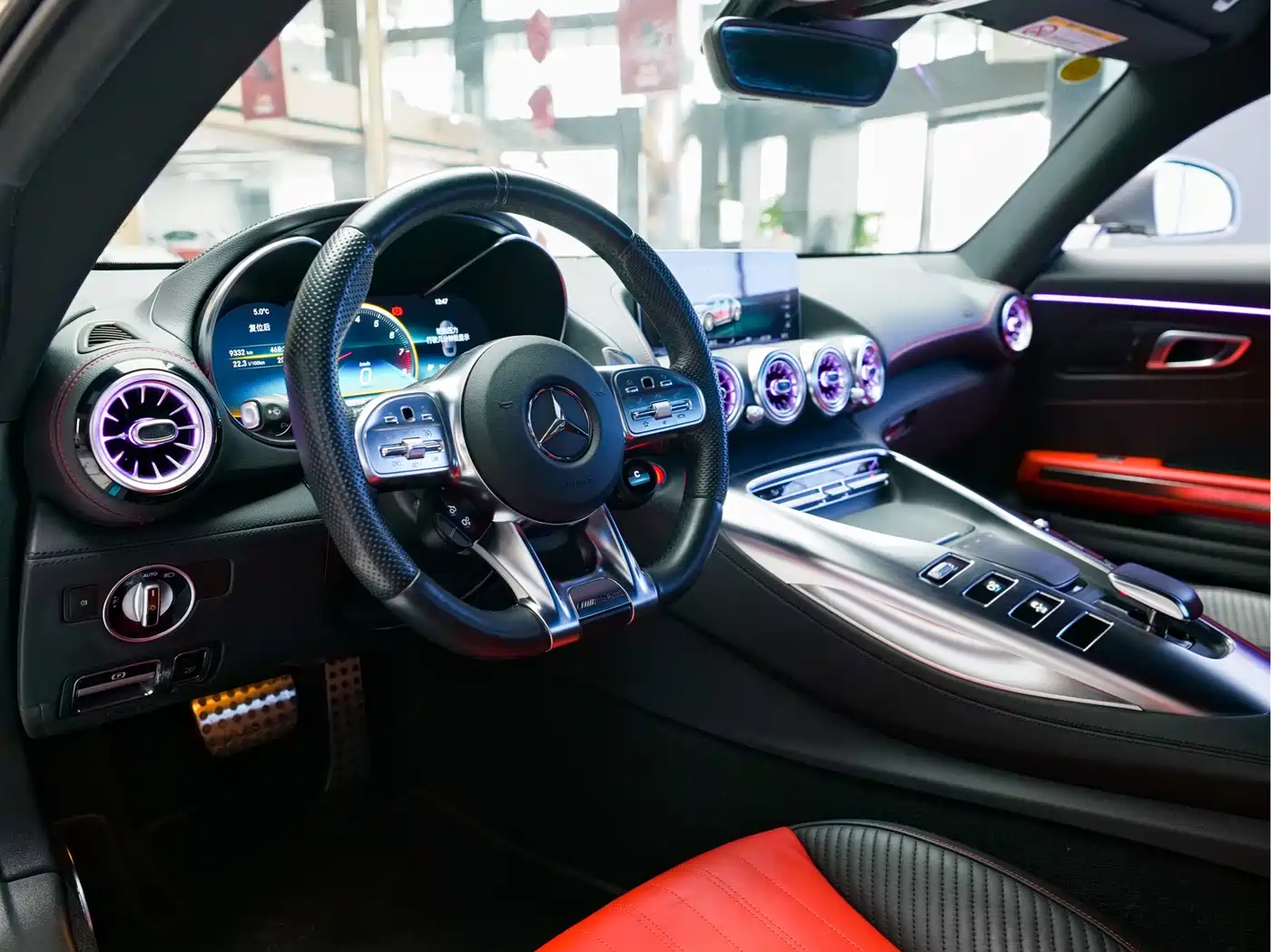 MERCEDES-BENZ AMG GT