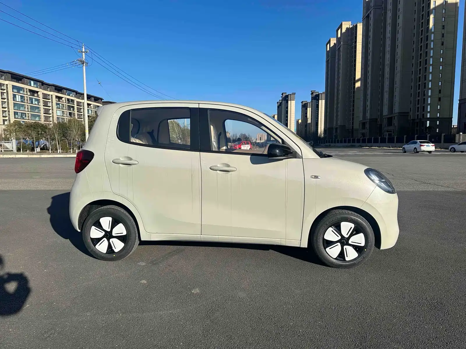 Photo 3 - Wuling Motors Hongguang MINIEV
