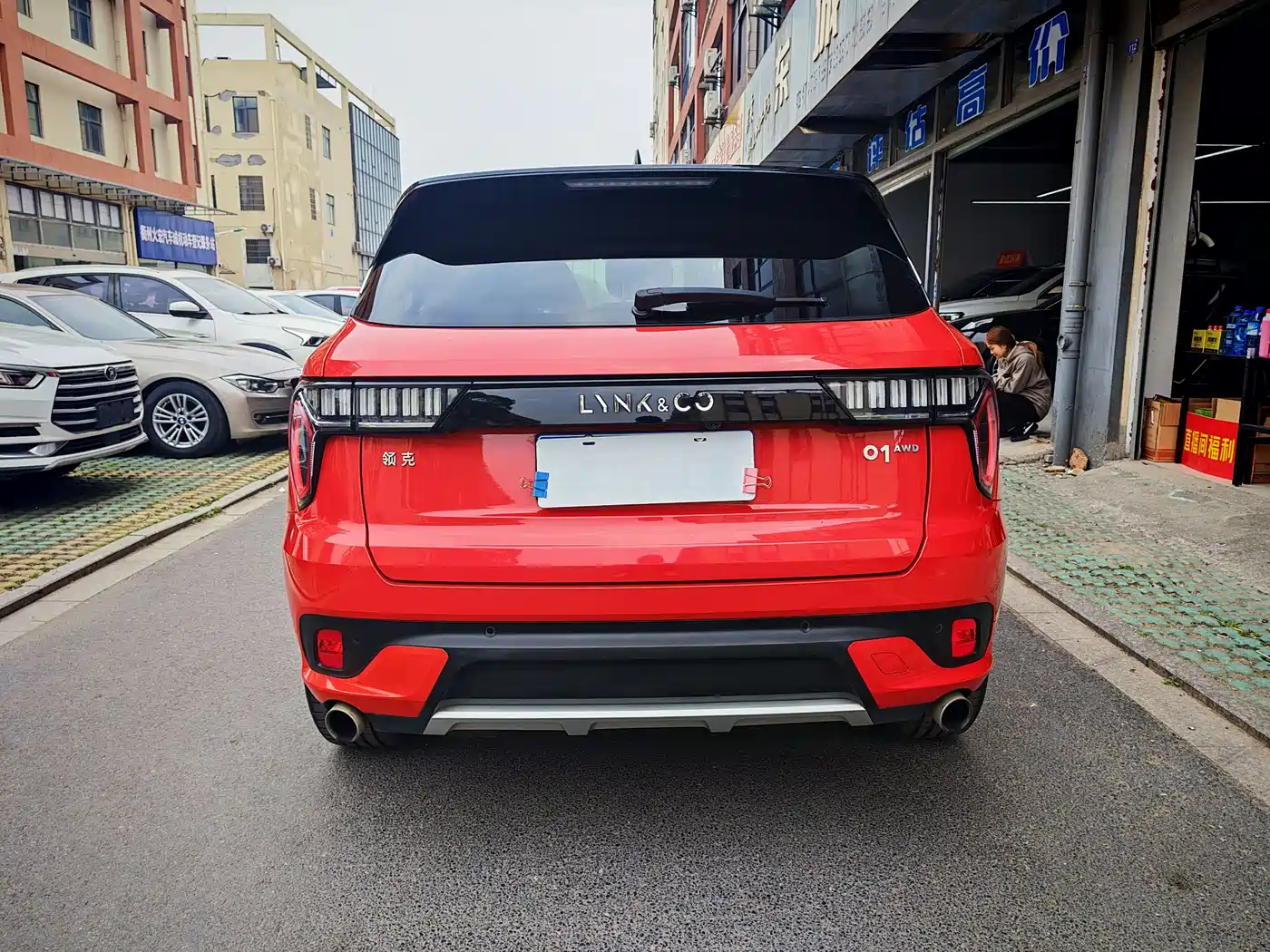 Lynk & Co 01 2017 2.0T AWD Pro фото 8