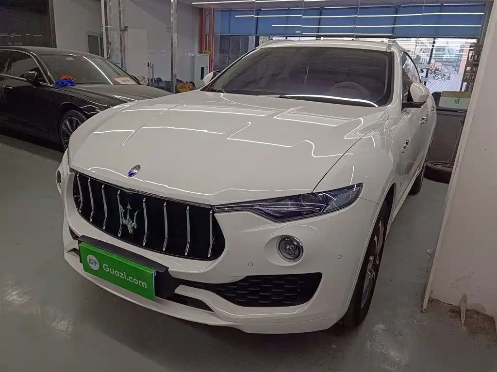 Maserati Levante 2016 — пригон из Китая