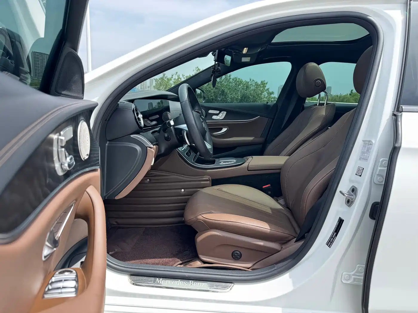 MERCEDES-BENZ E-CLASS (IMPORTED)