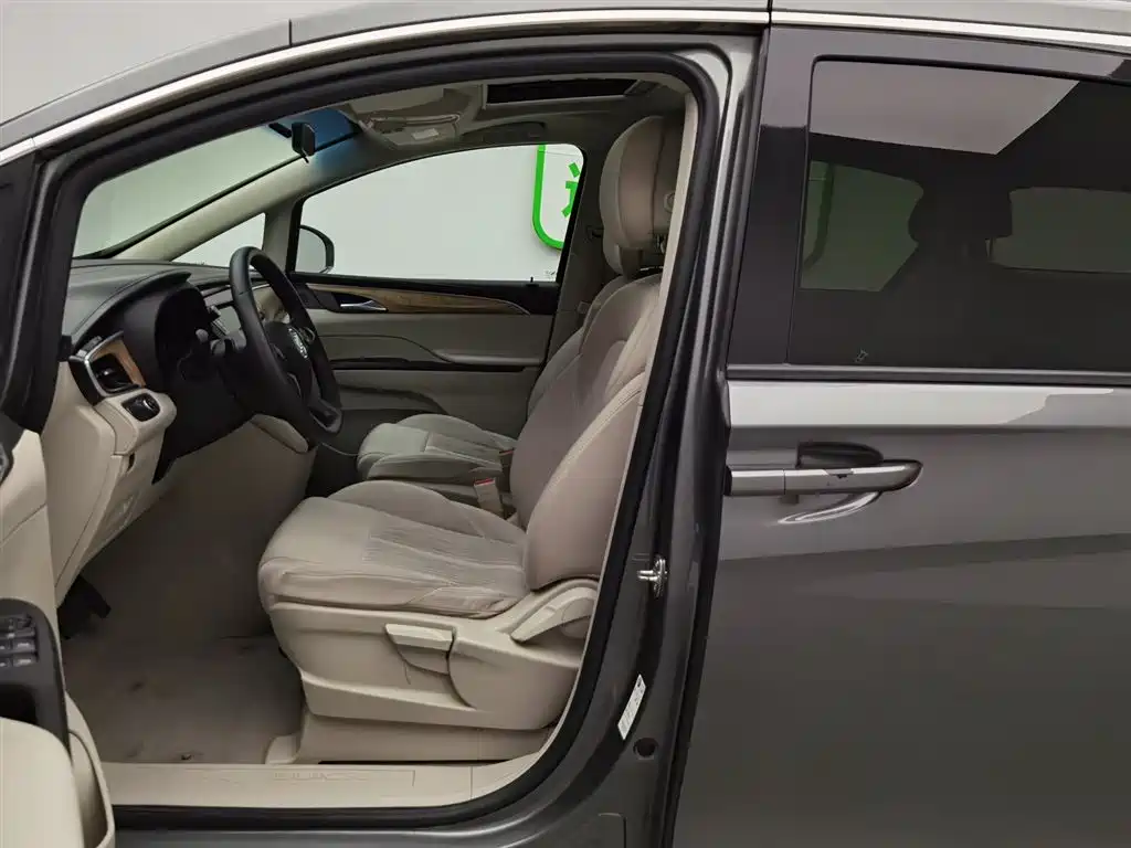 Buick GL8 2018 ES 28T Comfort Type China VI фото 10