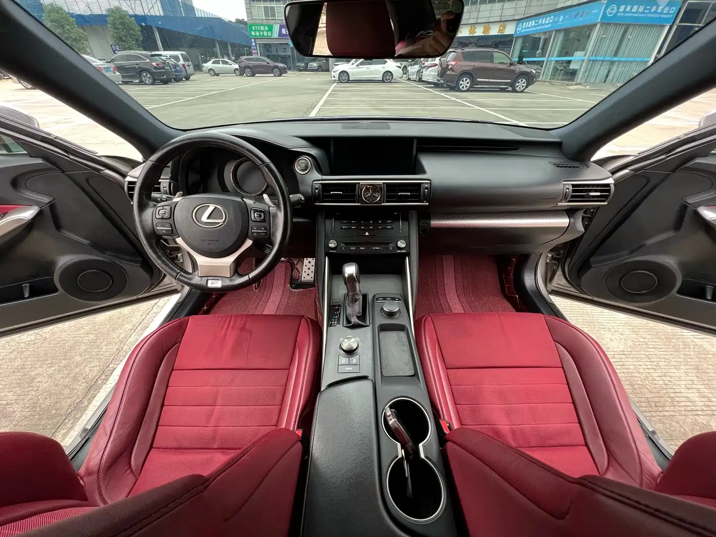 Lexus IS 2017 300 F SPORT фото 15