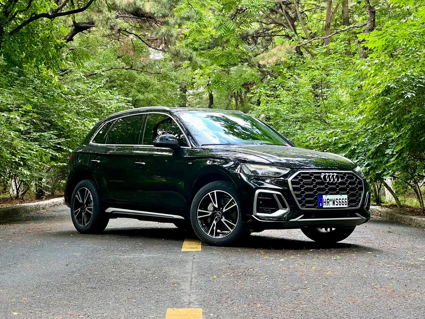 Фото 4 - Audi Q5L