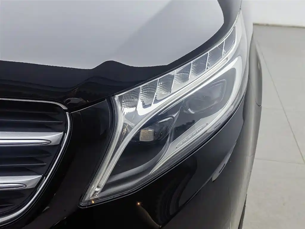 Mercedes-Benz V-Class 2018 V 260 Navigator Edition China VI фото 7