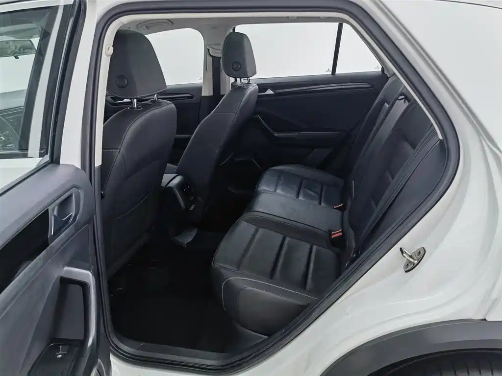 Volkswagen T-ROC 2021 280TSI DSG 2WD Comfort Smart Connect Edition фото 15