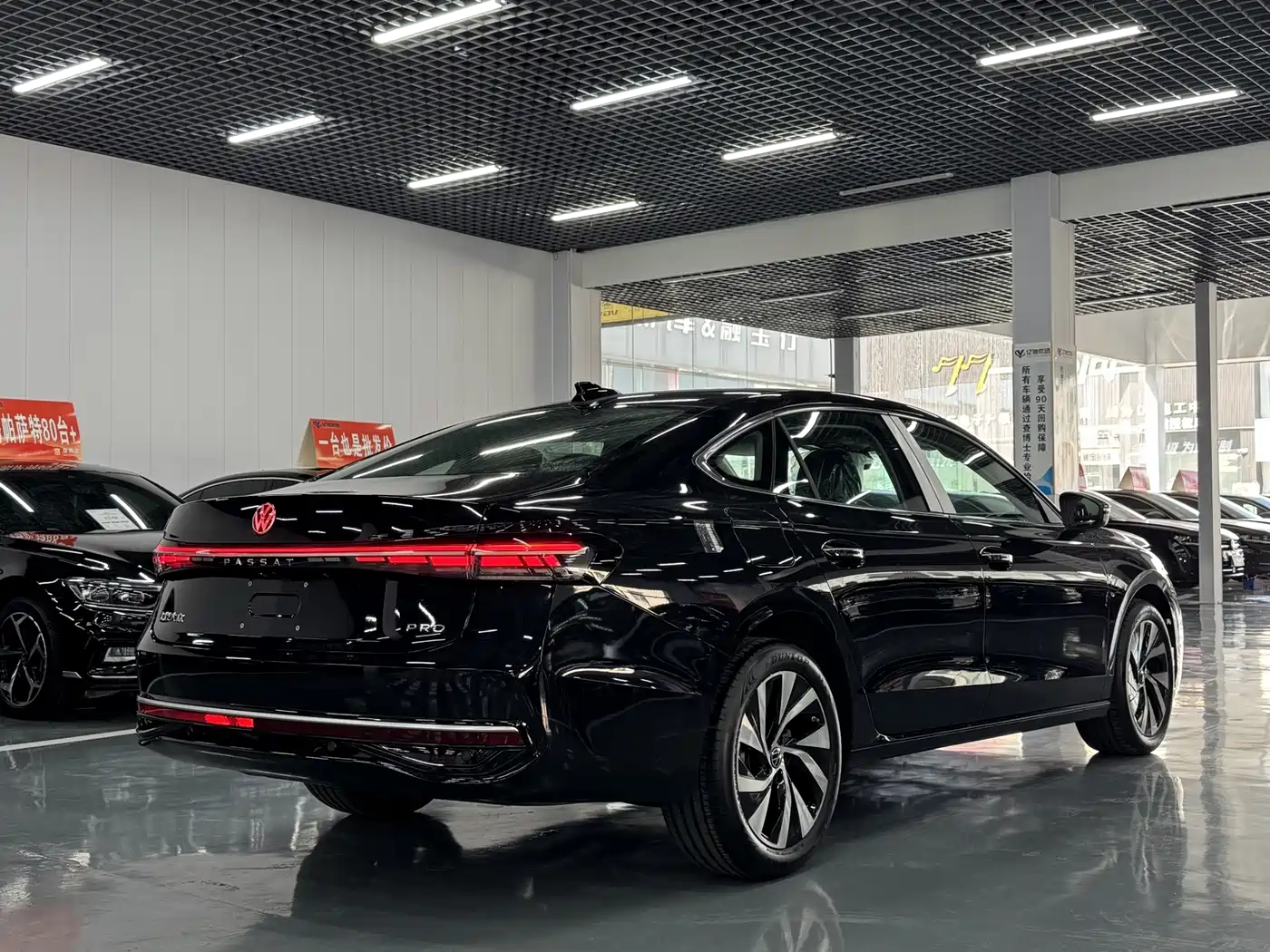 Фото 9 - Volkswagen Passat