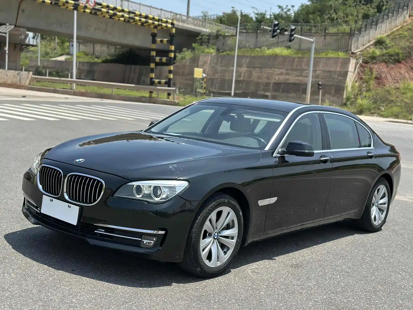 BMW 7 Series 2013 Model 730Li Leading
