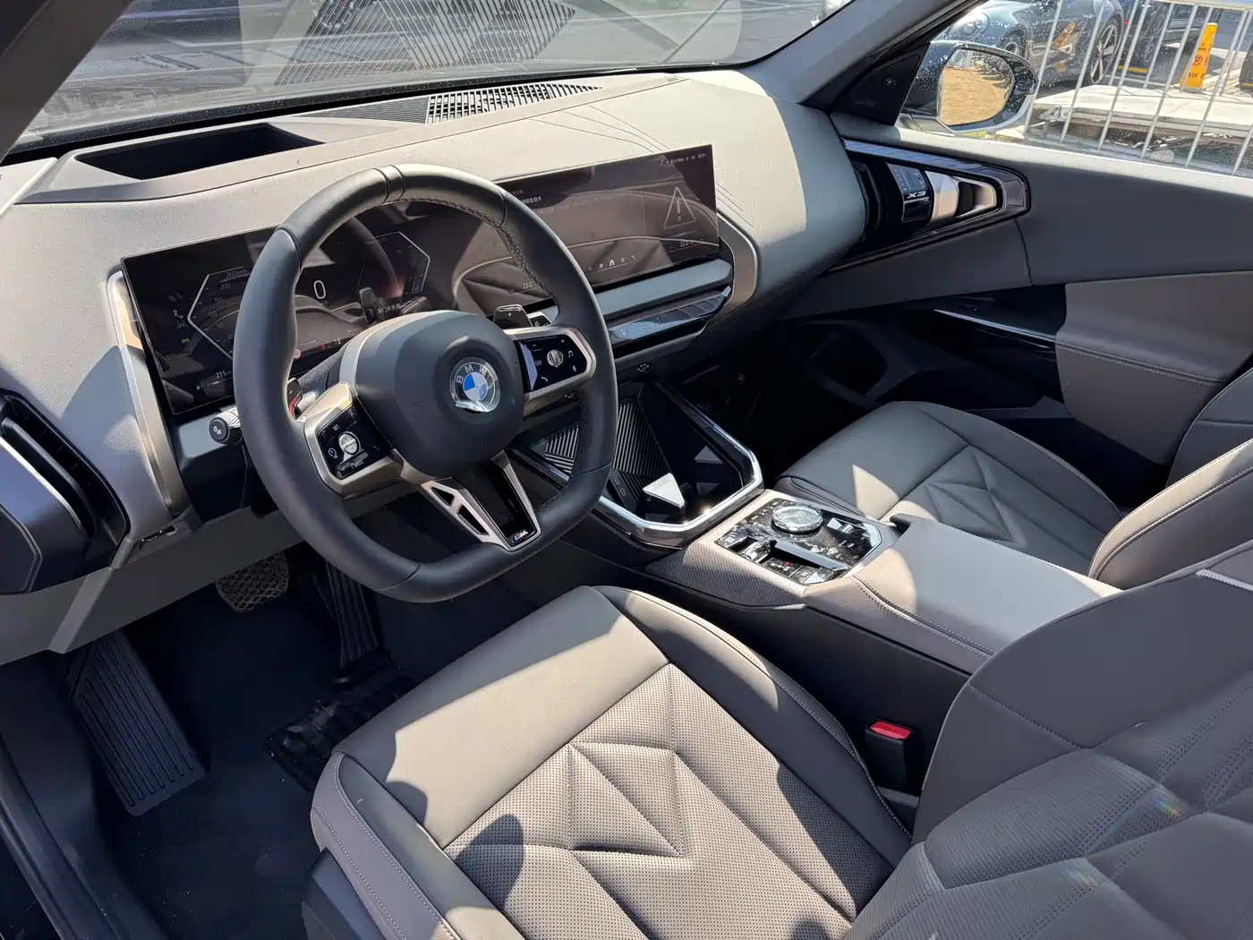 BMW X3 2025 xDrive30L Premium M Sport Package фото 10
