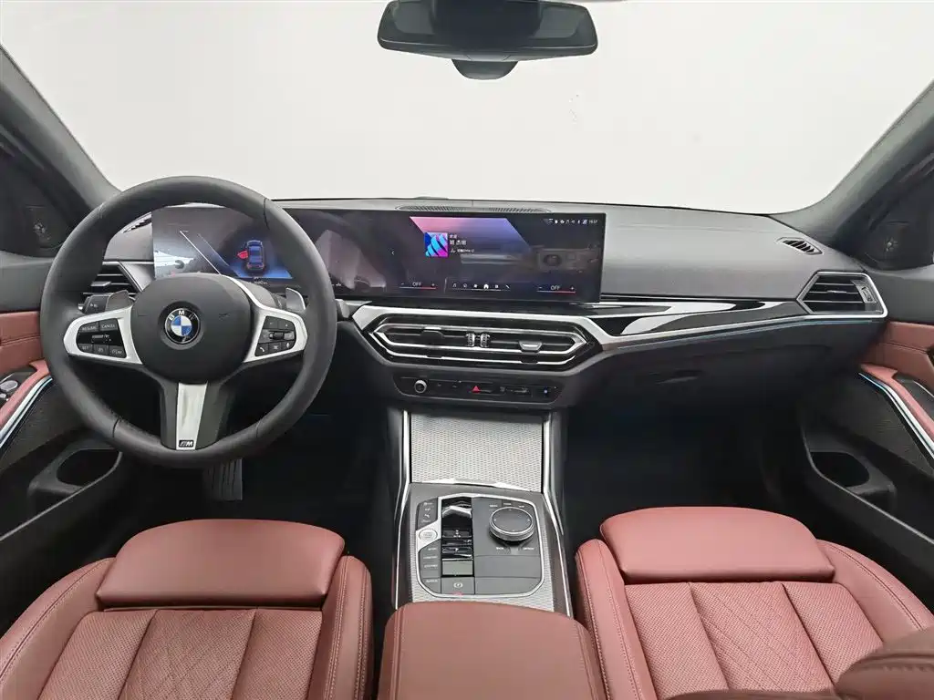 BMW 3 Series 2024 325i M Sport Shadowline Package фото 5