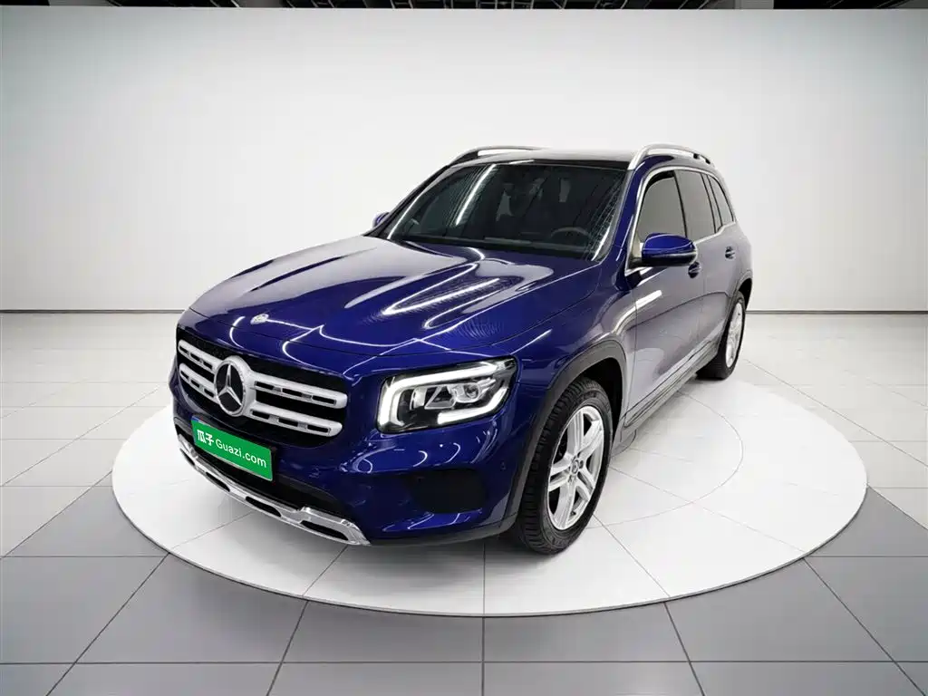 MERCEDES-BENZ GLB