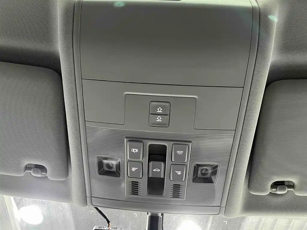 Volkswagen Tiguan L 2023 280TSI 2WD Trend Limited Edition фото 8