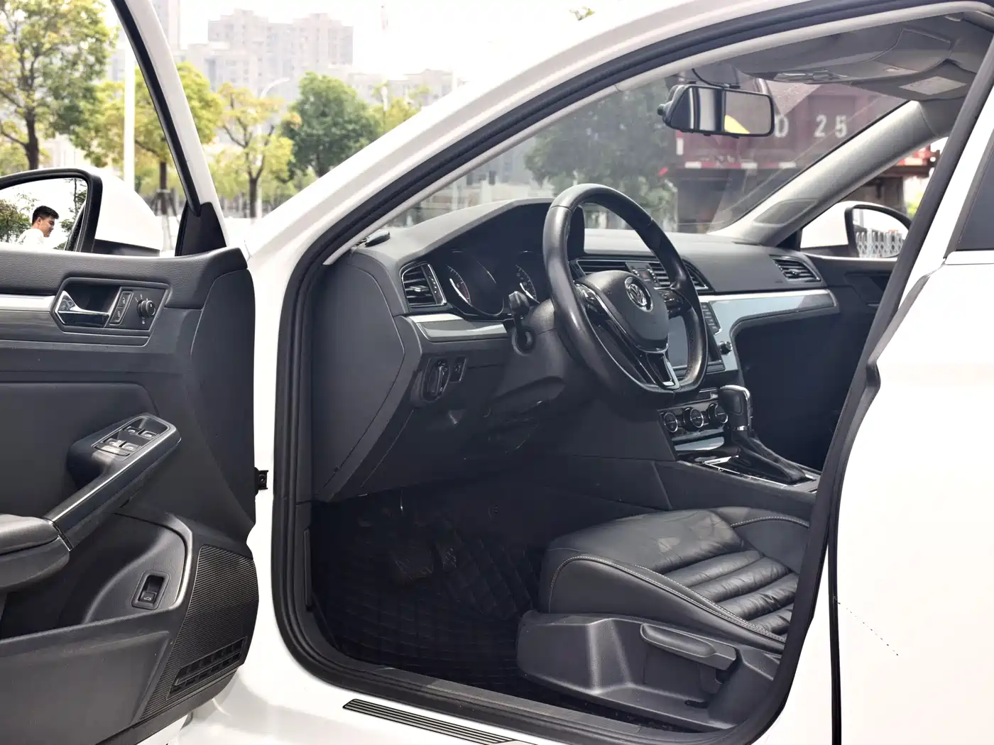 Volkswagen Lamando 2017 280TSI DSG Comfort Edition фото 6
