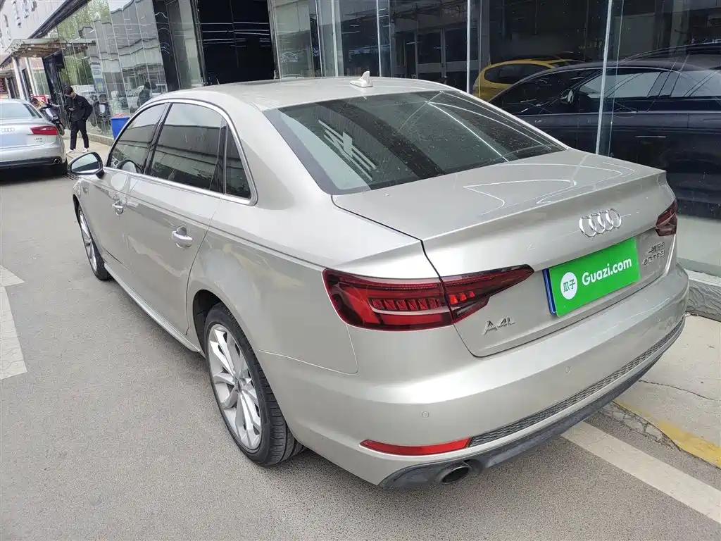 Audi A4L 2018 30th Anniversary 40 TFSI Fashion фото 5