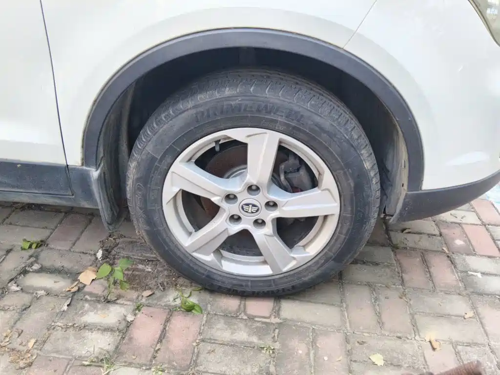 Besturn X80 2014 2013 2.0L Automatic Luxury Type