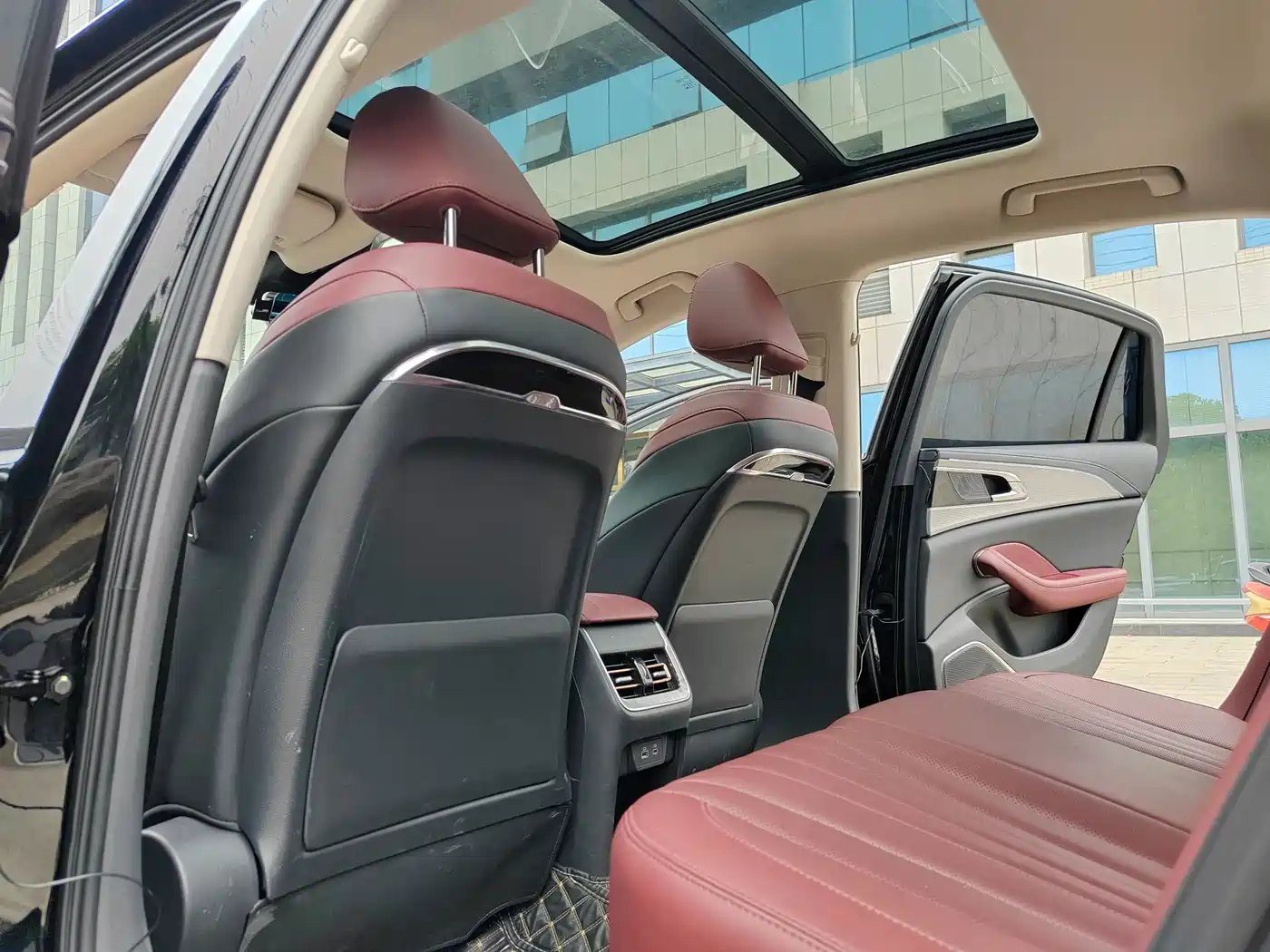 Hongqi H5 2023 2.0T Auto Smart Connect Flag Enjoy фото 6