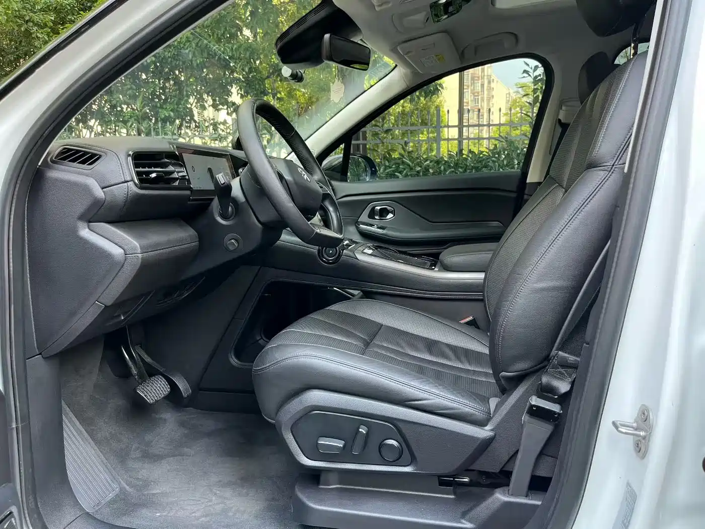NIO ES8 2018 2018 355KM Base Model 7-Seater Version