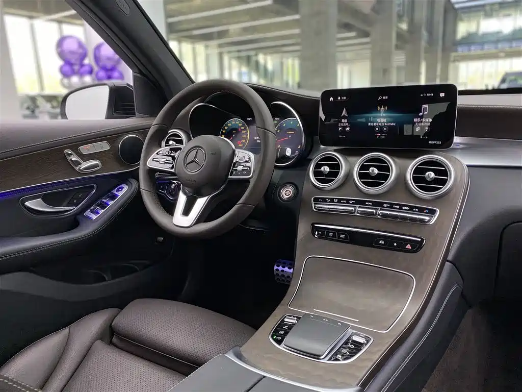 Mercedes-Benz GLC 2020 Facelift GLC 260 L 4MATIC Luxury фото 14