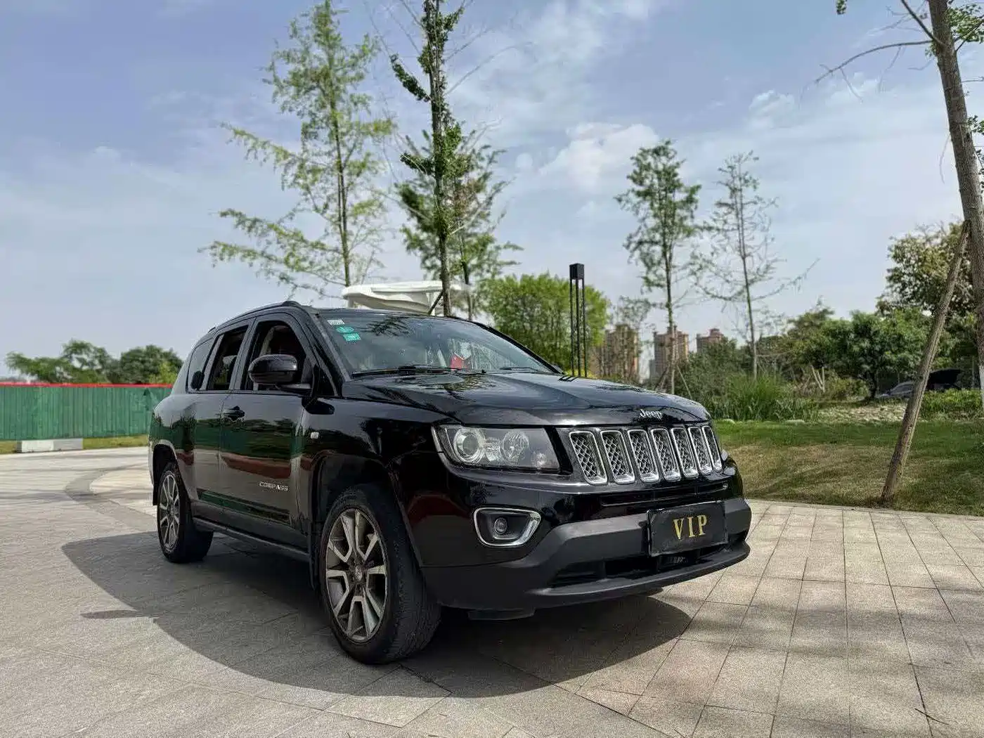 Jeep Compass (Import) 2014 2014 Facelift 2.4L 4WD Luxury Navigation Edition