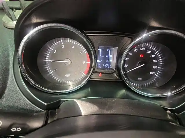 BAIC Huansu S3 2014 1.5L Luxury (China IV) — фото 4