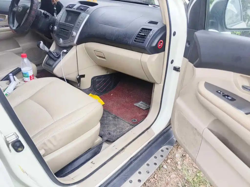 BYD S6 2012 2012 2.0L Manual Premium