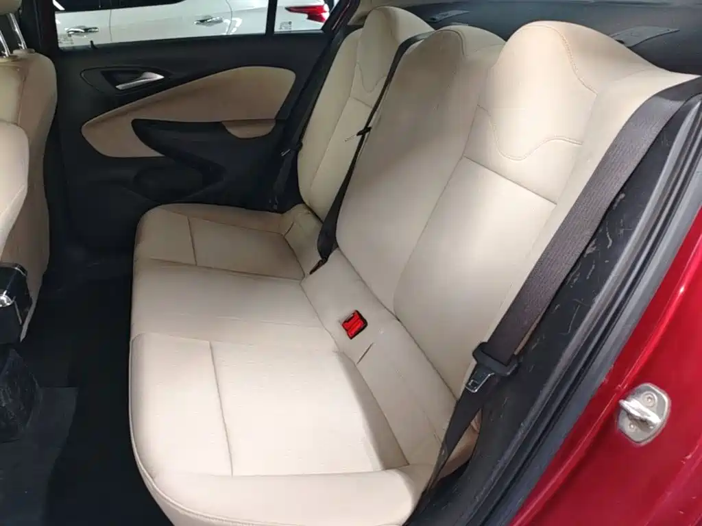 Фото 17 - Buick Excelle