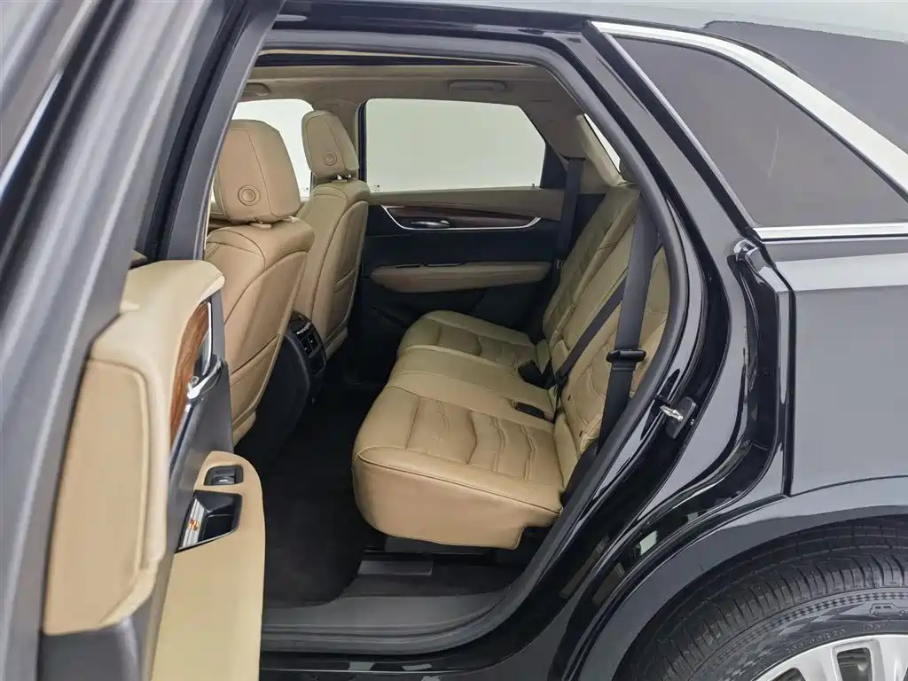 Cadillac XT5 2016 28T AWD Platinum Edition фото 15