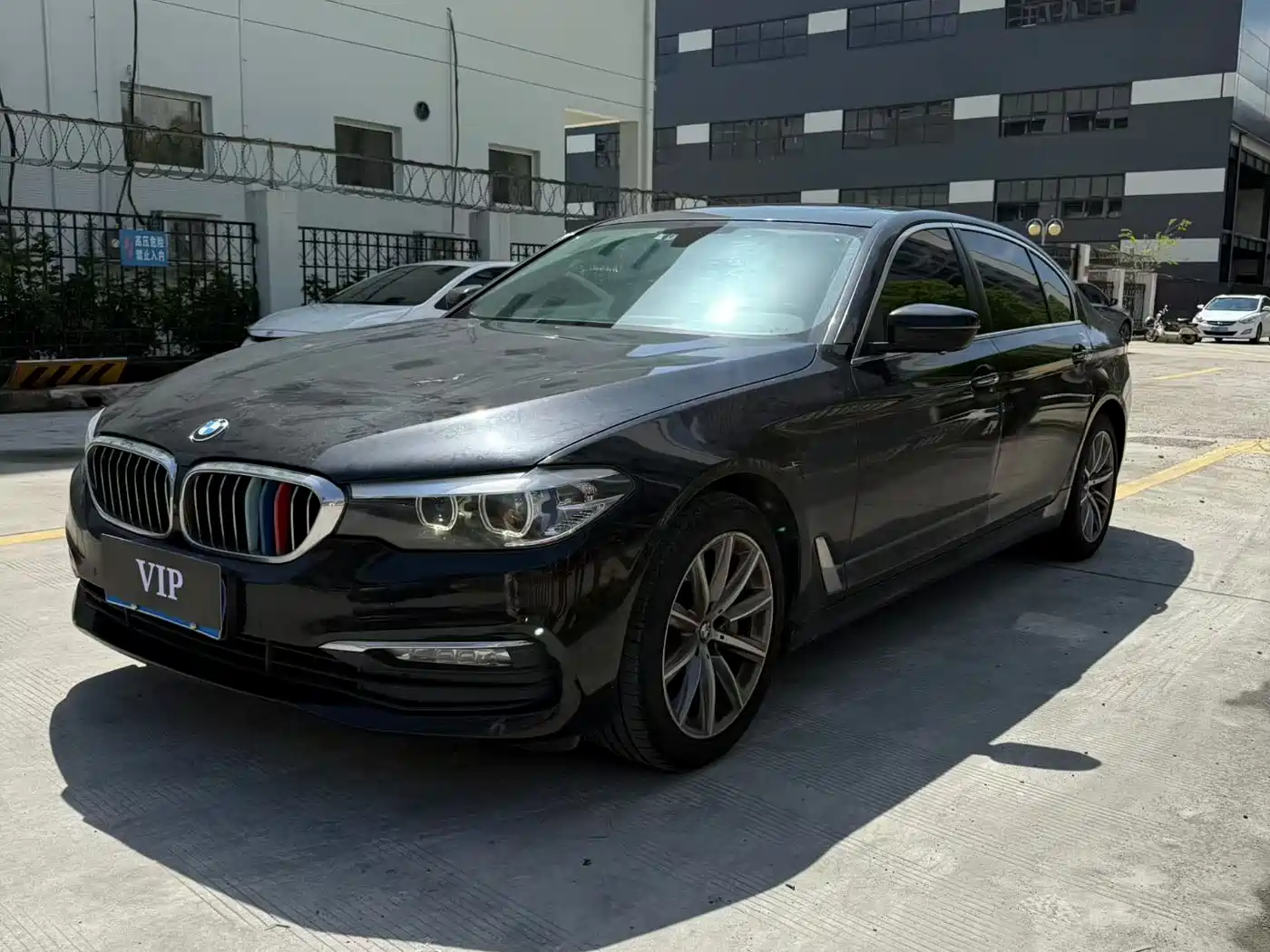 BMW 5 Series 2018 528Li Launch Special Edition фото 3