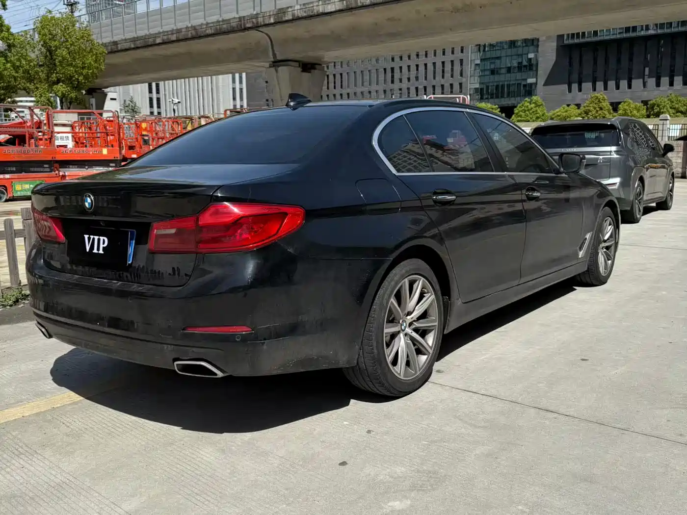 BMW 5 Series 2018 528Li Launch Special Edition фото 9