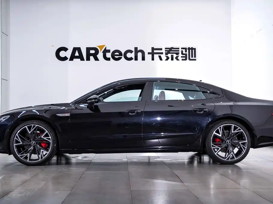 Audi A7L 2025 2024 45 TFSI quattro Black Warrior Edition