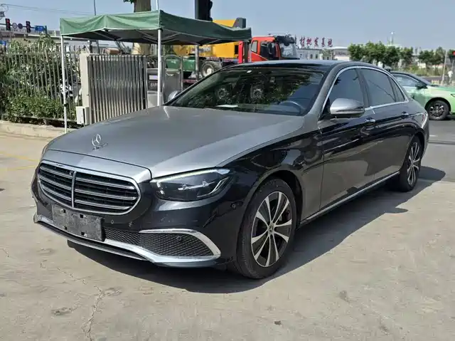  Mercedes-Benz Mercedes-Benz E-Class New Energy 2022 Facelift E 350 e L Plug-in Hybrid Sedan